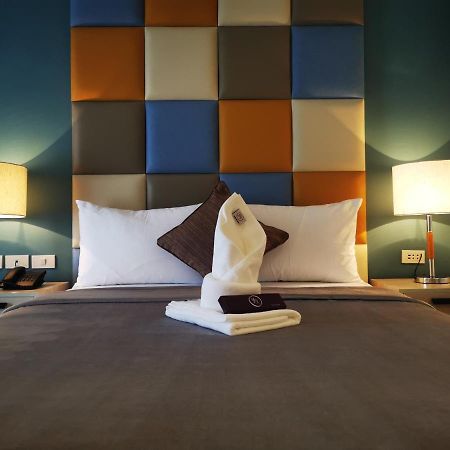 Yes Hotel Pandi Bulacan Екстер'єр фото