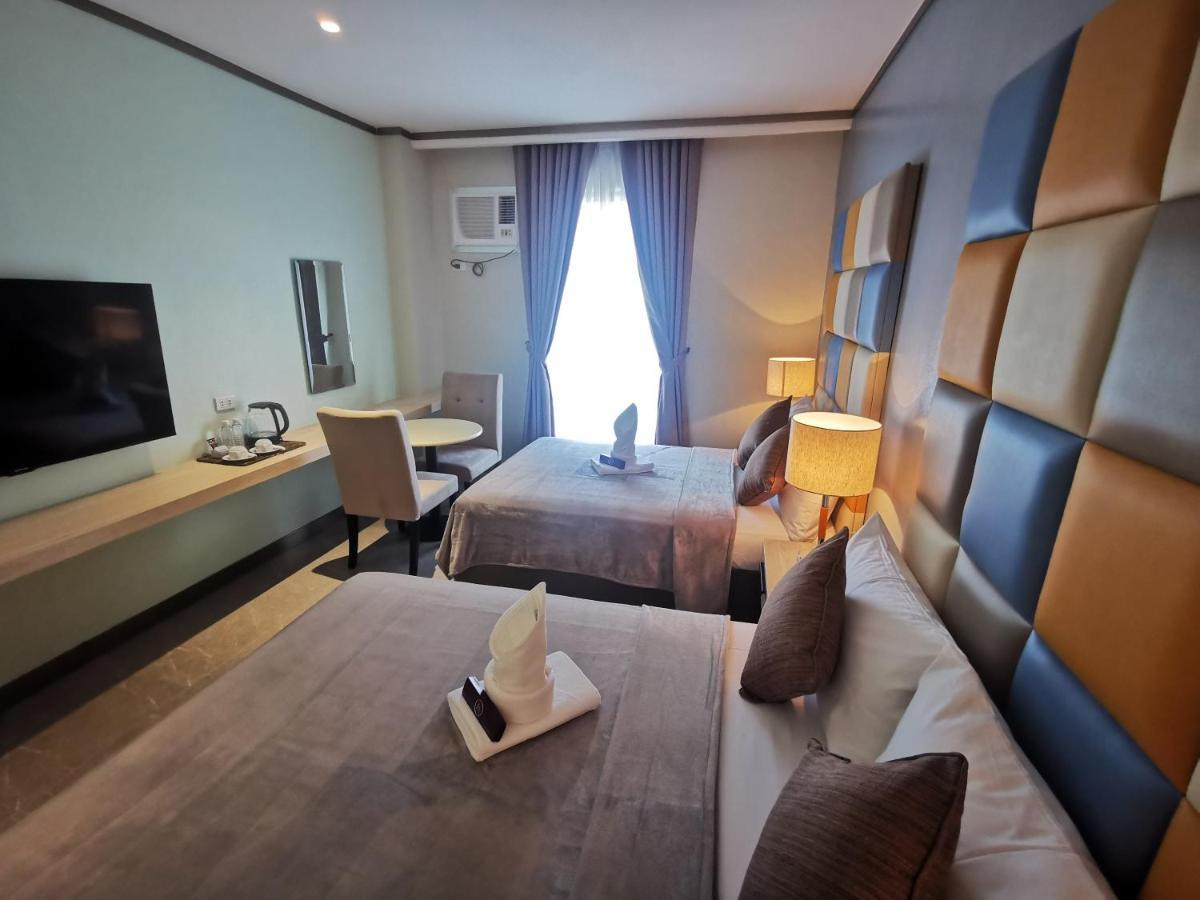 Yes Hotel Pandi Bulacan Екстер'єр фото