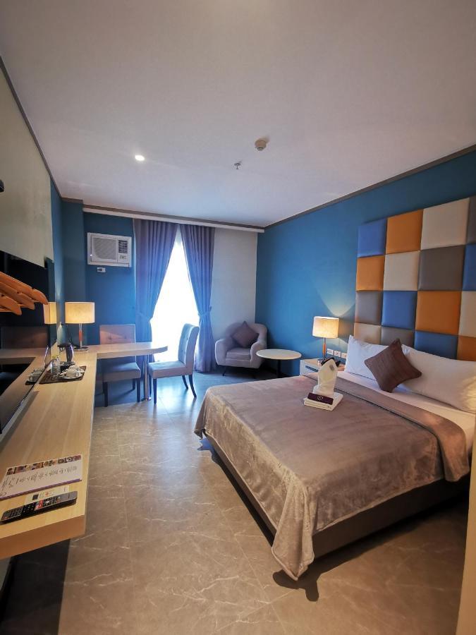 Yes Hotel Pandi Bulacan Екстер'єр фото